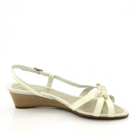 Women`s platform sandals GEOX D9179C 000DN C1000 (white)