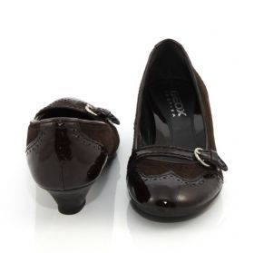 Дишащи Дамски обувки GEOX D7386N 021CC C6009 - велурени в кафяво