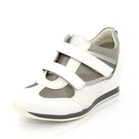 Дишащи Дамски обувки GEOX на платформа - сребристи