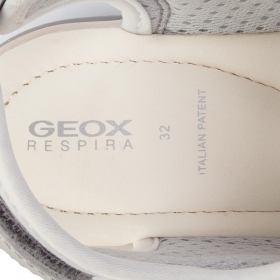 Мигающие сандалии GEOX J4292A 0BCDY C5005