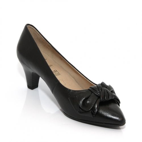 Немски Дамски обувки CAPRICE 9-22408-32 - черни с панделка