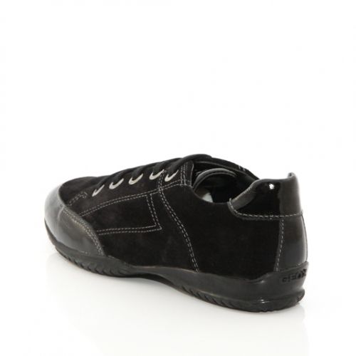 Дишащи Дамски спортни обувки GEOX D0346B 02266 C9999 - велурени с връзки