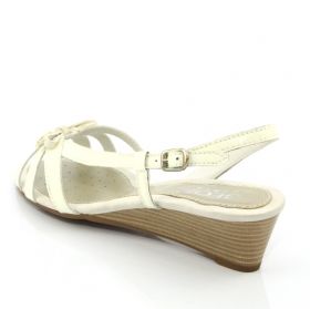Women`s platform sandals GEOX D9179C 000DN C1000 (white)