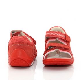 Бебешки сандали със заотворена пета  Superfit, Корал