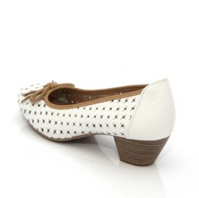 Немски Обувки CAPRICE 9-22302-20 - бели с бежово