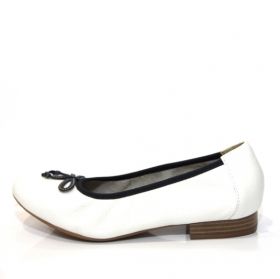 Немски дамски бели обувки с нисък ток