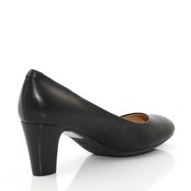 Дамски обувки с деколте Geox Marie C D32T7B 00085 C9999 - черни