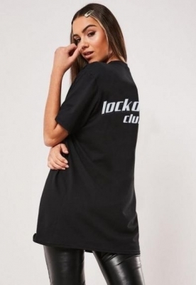 Дамска тениска с надпис 'Lockdown Club', Черна