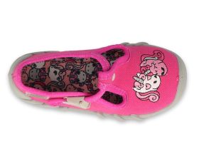 BEFADO MUMMY & ME 110P436 Бебешки текстилни обувки за момиче, Фуксия с еднорог